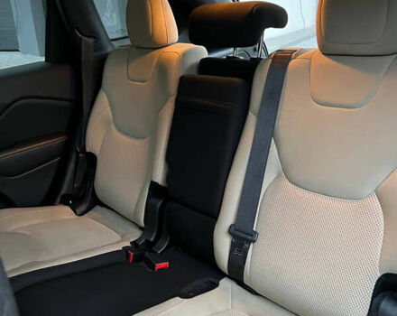 Серый Джип Чероки, объемом двигателя 2.36 л и пробегом 134 тыс. км за 12400 $, фото 8 на Automoto.ua