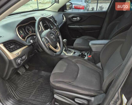 Серый Джип Чероки, объемом двигателя 2.36 л и пробегом 128 тыс. км за 17400 $, фото 20 на Automoto.ua