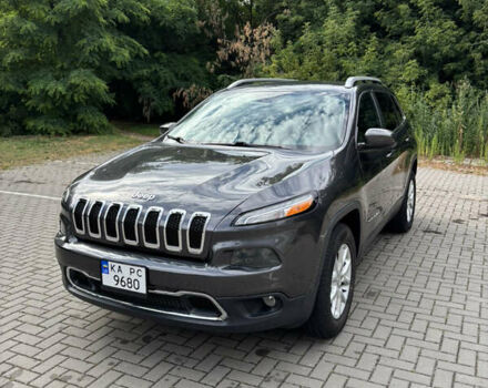 Сірий Джип Cherokee, об'ємом двигуна 2.36 л та пробігом 90 тис. км за 13600 $, фото 1 на Automoto.ua