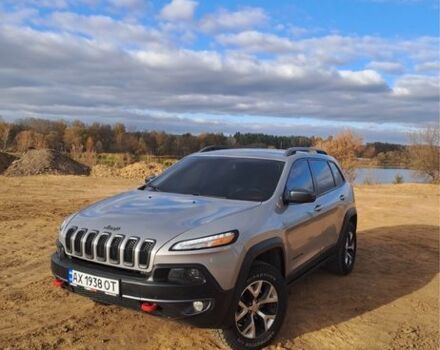 Сірий Джип Cherokee, об'ємом двигуна 2.4 л та пробігом 320 тис. км за 12000 $, фото 9 на Automoto.ua