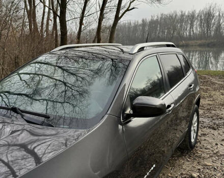 Серый Джип Чероки, объемом двигателя 2.36 л и пробегом 184 тыс. км за 14500 $, фото 22 на Automoto.ua