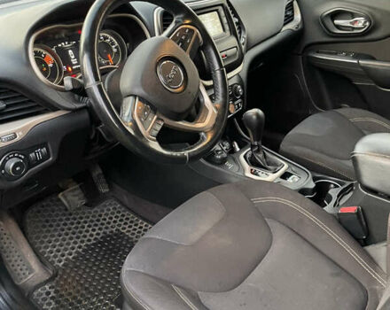 Серый Джип Чероки, объемом двигателя 2.36 л и пробегом 212 тыс. км за 15000 $, фото 9 на Automoto.ua