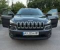 Серый Джип Чероки, объемом двигателя 3.2 л и пробегом 166 тыс. км за 14500 $, фото 1 на Automoto.ua