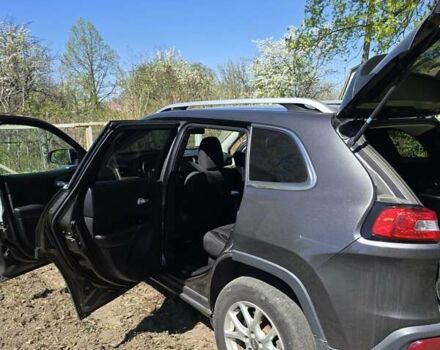Сірий Джип Cherokee, об'ємом двигуна 3.2 л та пробігом 282 тис. км за 12500 $, фото 7 на Automoto.ua