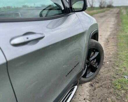Сірий Джип Cherokee, об'ємом двигуна 3.24 л та пробігом 69 тис. км за 18200 $, фото 6 на Automoto.ua