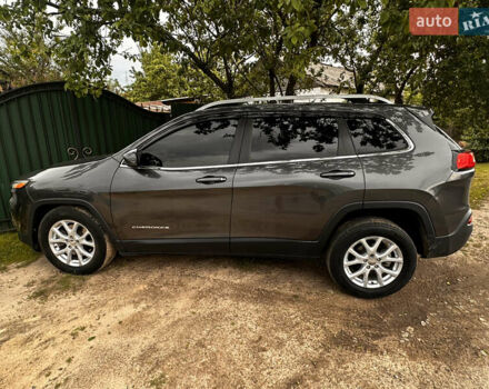 Джип Чероки 2016 в Городне на Automoto.ua Серый Джип Чероки, объемом двигателя 2.36 л и пробегом 127 тыс. км за 15500 $, фото 1 на Automoto.ua