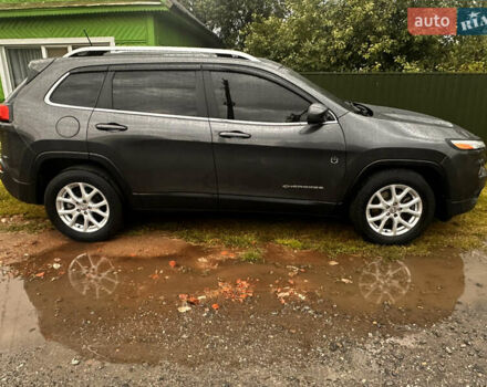 Джип Чероки 2016 в Городне на Automoto.ua Серый Джип Чероки, объемом двигателя 2.36 л и пробегом 127 тыс. км за 15500 $, фото 11 на Automoto.ua