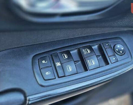 Сірий Джип Cherokee, об'ємом двигуна 2.36 л та пробігом 167 тис. км за 13000 $, фото 14 на Automoto.ua