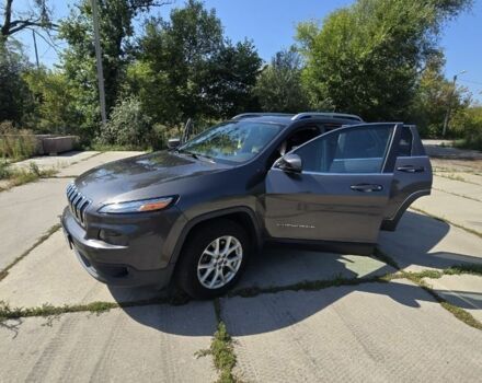 Сірий Джип Cherokee, об'ємом двигуна 3.2 л та пробігом 281 тис. км за 12500 $, фото 19 на Automoto.ua
