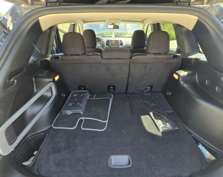 Сірий Джип Cherokee, об'ємом двигуна 3.2 л та пробігом 281 тис. км за 12500 $, фото 4 на Automoto.ua