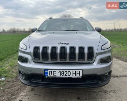 Сірий Джип Cherokee, об'ємом двигуна 3.24 л та пробігом 69 тис. км за 18200 $, фото 5 на Automoto.ua