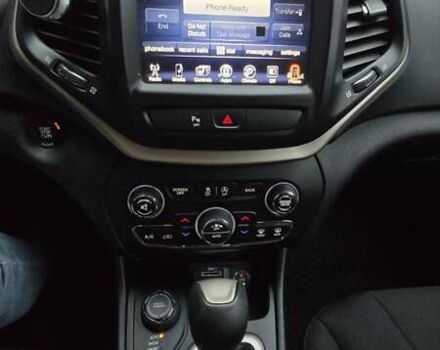 Сірий Джип Cherokee, об'ємом двигуна 3.24 л та пробігом 102 тис. км за 14500 $, фото 8 на Automoto.ua
