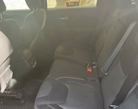 Серый Джип Чероки, объемом двигателя 2.36 л и пробегом 100 тыс. км за 17200 $, фото 6 на Automoto.ua