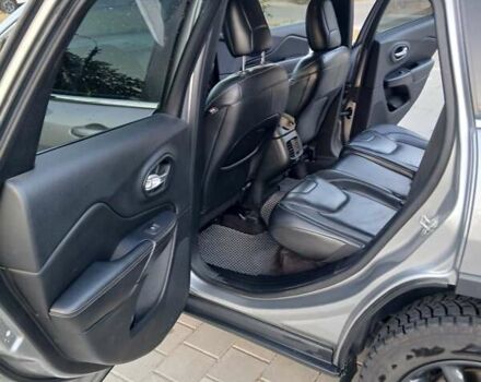 Сірий Джип Cherokee, об'ємом двигуна 3.24 л та пробігом 100 тис. км за 17500 $, фото 11 на Automoto.ua
