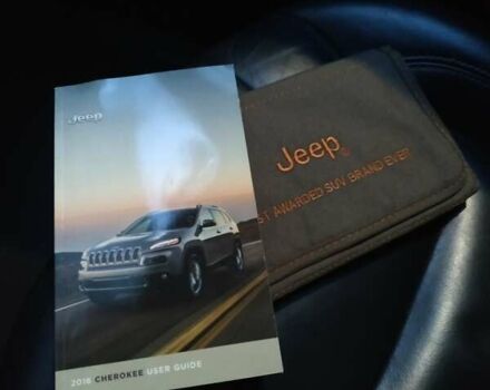 Сірий Джип Cherokee, об'ємом двигуна 2.4 л та пробігом 89 тис. км за 16000 $, фото 3 на Automoto.ua