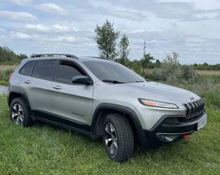 Сірий Джип Cherokee, об'ємом двигуна 2.4 л та пробігом 320 тис. км за 12000 $, фото 3 на Automoto.ua
