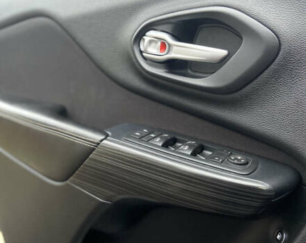 Серый Джип Чероки, объемом двигателя 2.4 л и пробегом 150 тыс. км за 11900 $, фото 15 на Automoto.ua