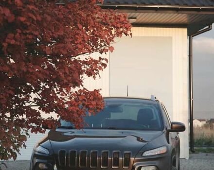 Сірий Джип Cherokee, об'ємом двигуна 2.36 л та пробігом 150 тис. км за 14500 $, фото 2 на Automoto.ua