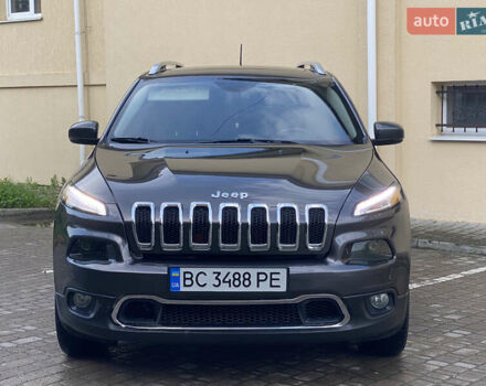 Джип Чероки 2016 в Трускавце на Automoto.ua Серый Джип Чероки, объемом двигателя 3.24 л и пробегом 159 тыс. км за 13999 $, фото 10 на Automoto.ua