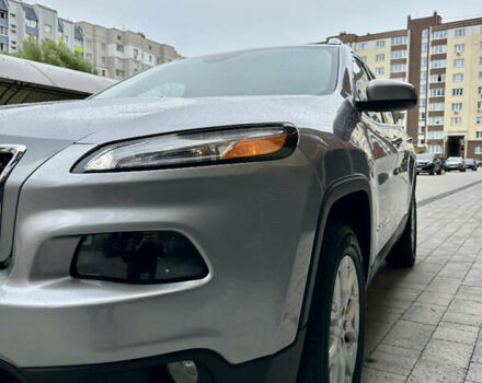 Сірий Джип Cherokee, об'ємом двигуна 2.4 л та пробігом 171 тис. км за 12999 $, фото 19 на Automoto.ua