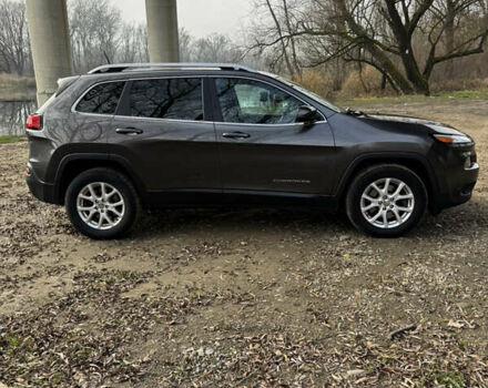 Серый Джип Чероки, объемом двигателя 2.36 л и пробегом 184 тыс. км за 14500 $, фото 3 на Automoto.ua