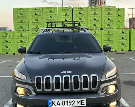 Серый Джип Чероки, объемом двигателя 3.24 л и пробегом 179 тыс. км за 14000 $, фото 2 на Automoto.ua