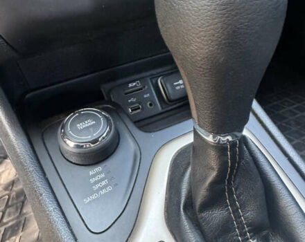 Джип Чероки 2016 в Лубнах на Automoto.ua Серый Джип Чероки, объемом двигателя 2.36 л и пробегом 200 тыс. км за 13499 $, фото 24 на Automoto.ua