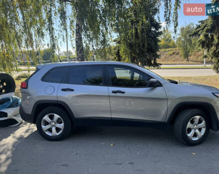 Джип Чероки 2016 в Лубнах на Automoto.ua Серый Джип Чероки, объемом двигателя 2.36 л и пробегом 200 тыс. км за 13499 $, фото 8 на Automoto.ua