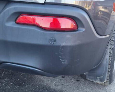 Сірий Джип Cherokee, об'ємом двигуна 2.36 л та пробігом 167 тис. км за 13000 $, фото 2 на Automoto.ua