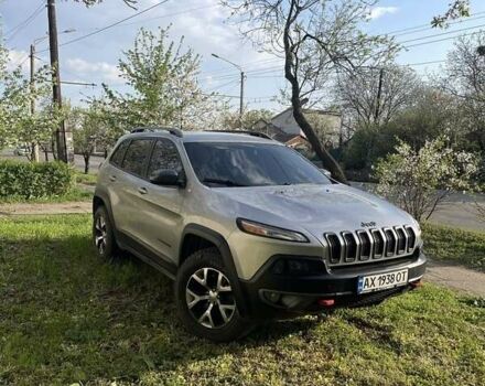 Сірий Джип Cherokee, об'ємом двигуна 2.4 л та пробігом 320 тис. км за 12000 $, фото 11 на Automoto.ua