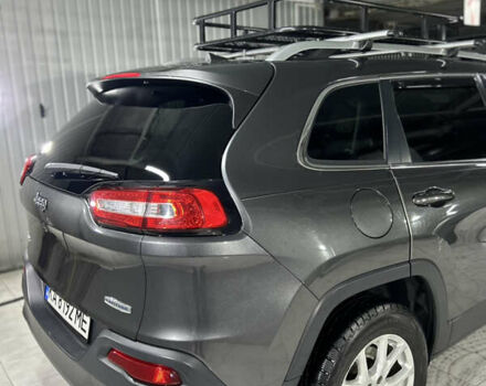 Серый Джип Чероки, объемом двигателя 3.24 л и пробегом 179 тыс. км за 14000 $, фото 33 на Automoto.ua