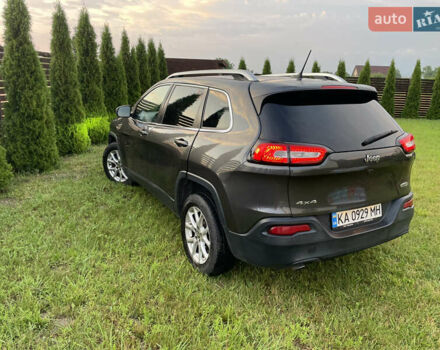 Серый Джип Чероки, объемом двигателя 2.36 л и пробегом 212 тыс. км за 15000 $, фото 5 на Automoto.ua