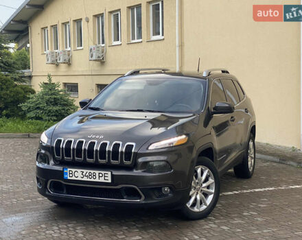 Джип Чероки 2016 в Трускавце на Automoto.ua Серый Джип Чероки, объемом двигателя 3.24 л и пробегом 159 тыс. км за 13999 $, фото 23 на Automoto.ua
