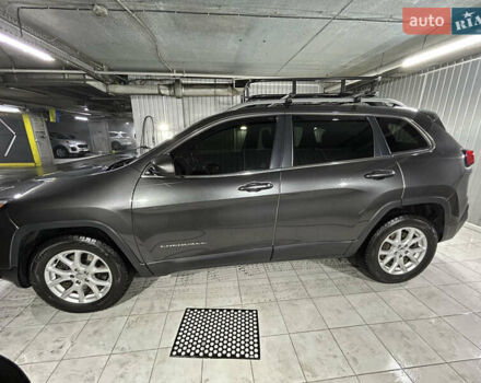 Серый Джип Чероки, объемом двигателя 3.24 л и пробегом 179 тыс. км за 14000 $, фото 29 на Automoto.ua