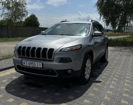 Серый Джип Чероки, объемом двигателя 2.36 л и пробегом 143 тыс. км за 14999 $, фото 2 на Automoto.ua