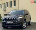 Джип Чероки 2016 в Трускавце на Automoto.ua Серый Джип Чероки, объемом двигателя 3.24 л и пробегом 159 тыс. км за 13999 $, фото 1 на Automoto.ua
