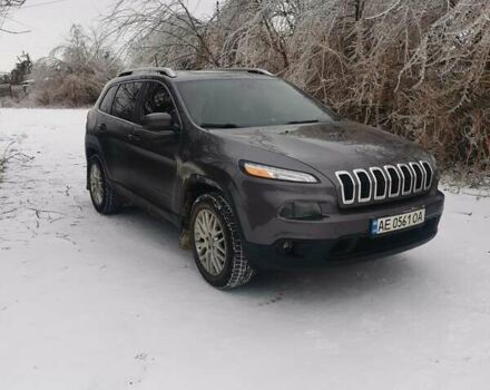 Серый Джип Чероки, объемом двигателя 2.36 л и пробегом 106 тыс. км за 15200 $, фото 2 на Automoto.ua