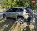 Джип Чероки 2016 в Лубнах на Automoto.ua Серый Джип Чероки, объемом двигателя 2.36 л и пробегом 200 тыс. км за 13499 $, фото 4 на Automoto.ua