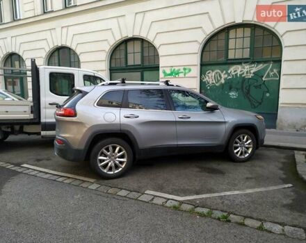 Сірий Джип Cherokee, об'ємом двигуна 2.4 л та пробігом 89 тис. км за 16000 $, фото 22 на Automoto.ua