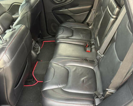 Серый Джип Чероки, объемом двигателя 3.24 л и пробегом 173 тыс. км за 15499 $, фото 6 на Automoto.ua