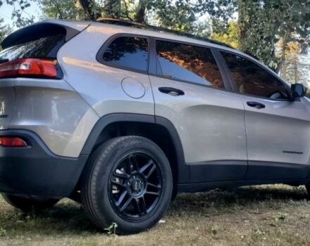 Серый Джип Чероки, объемом двигателя 2.4 л и пробегом 215 тыс. км за 13900 $, фото 6 на Automoto.ua