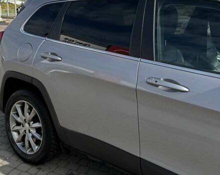 Серый Джип Чероки, объемом двигателя 2.36 л и пробегом 170 тыс. км за 15500 $, фото 12 на Automoto.ua