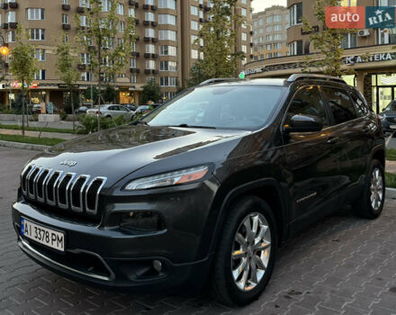 Серый Джип Чероки, объемом двигателя 3.24 л и пробегом 143 тыс. км за 16300 $, фото 1 на Automoto.ua