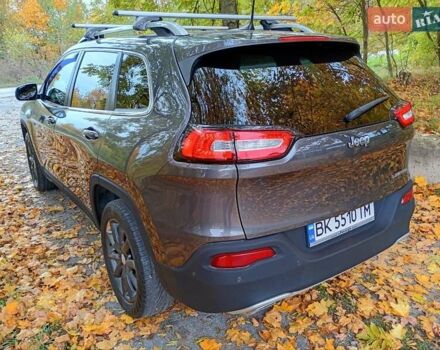 Джип Cherokee 2017 у Рівному на Automoto.ua Сірий Джип Cherokee, об'ємом двигуна 3.24 л та пробігом 127 тис. км за 13700 $, фото 3 на Automoto.ua