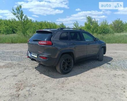 Сірий Джип Cherokee, об'ємом двигуна 2.4 л та пробігом 97 тис. км за 15999 $, фото 11 на Automoto.ua