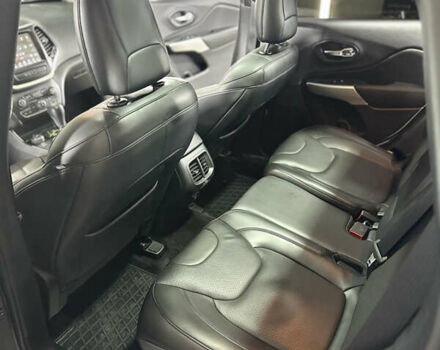 Серый Джип Чероки, объемом двигателя 3.24 л и пробегом 201 тыс. км за 16300 $, фото 114 на Automoto.ua