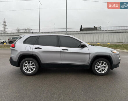 Сірий Джип Cherokee, об'ємом двигуна 2.36 л та пробігом 140 тис. км за 12500 $, фото 9 на Automoto.ua