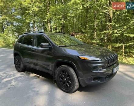 Серый Джип Чероки, объемом двигателя 3.24 л и пробегом 128 тыс. км за 16200 $, фото 7 на Automoto.ua