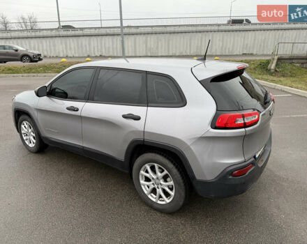 Сірий Джип Cherokee, об'ємом двигуна 2.36 л та пробігом 140 тис. км за 12500 $, фото 14 на Automoto.ua