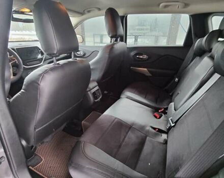 Серый Джип Чероки, объемом двигателя 2.4 л и пробегом 79 тыс. км за 16900 $, фото 29 на Automoto.ua